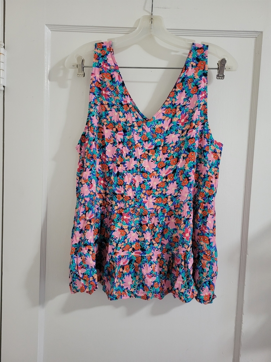 LOFT Tops - LOFT Floral V-Neck Bright Colorful Tank top